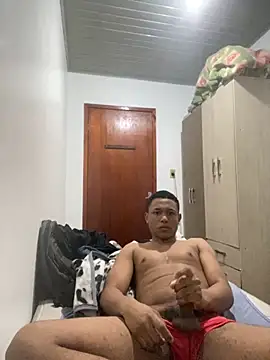 Snapshot of D_didih chatting on November 10, 5:28 am D didih online show from November 10, 5:28 am