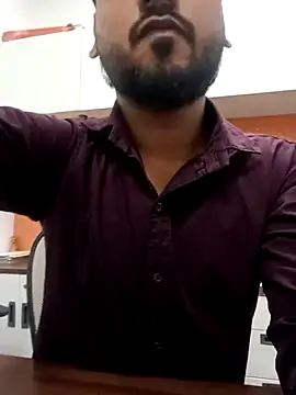 Snapshot of naughtyboyjii chatting on November 3, 10:05 am naughtyboyjii online show from November 3, 10:05 am