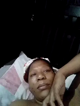 juicylips58 online show from November 14, 4:44 am