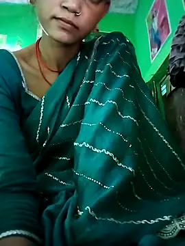 Snapshot of Jooli_cuty chatting on May 16, 2:41 am Jooli cuty online show from May 16, 2:41 am