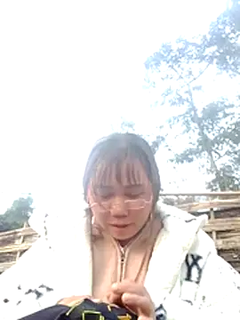 Snapshot of be-yeu chatting on December 18, 2:45 pm be-yeu online show from December 18, 2:45 pm