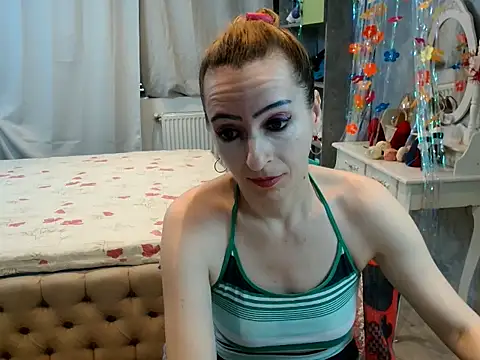 AnneDevrim online show from March 6, 6:54 am