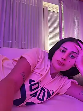 jojoa23 online show from May 3, 9:37 am