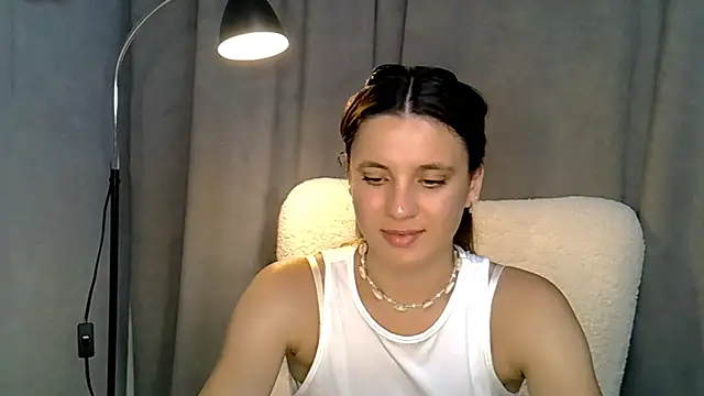 Snapshot of KiraHoney chatting on July 1, 9:58 pm KiraHoney online show from July 1, 9:58 pm