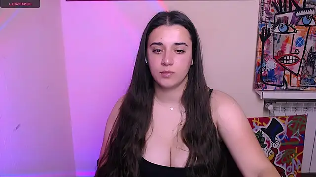 Snapshot of AlinaDoll_ chatting on June 18, 9:14 am AlinaDoll online show from June 18, 9:14 am