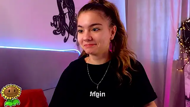 MargieDavidson online show from March 13, 8:32 am