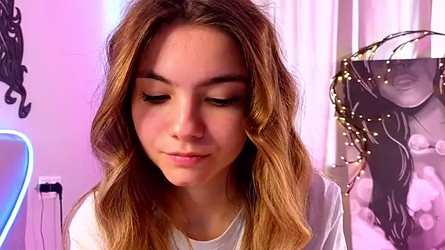 MargieDavidson online show from March 15, 9:04 am