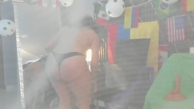 Snapshot of clara_heat chatting on July 4, 3:51 pm clara heat online show from July 4, 3:51 pm