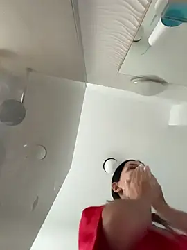 Snapshot of VickyM99 chatting on December 15, 7:56 am VickyM99 online show from December 15, 7:56 am