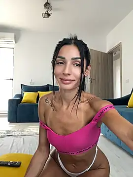 Snapshot of VickyM99 chatting on June 3, 2:33 pm VickyM99 online show from June 3, 2:33 pm