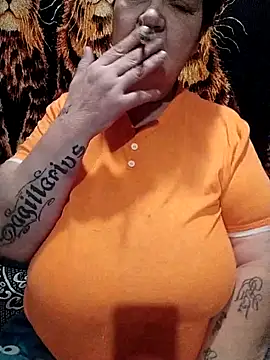 MyHoneyKira online show from December 3, 3:14 am