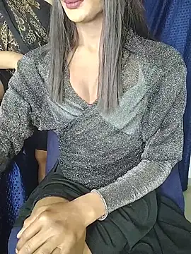 SEXYY TRANSY WITH GIRL online show from December 4, 2:59 pm