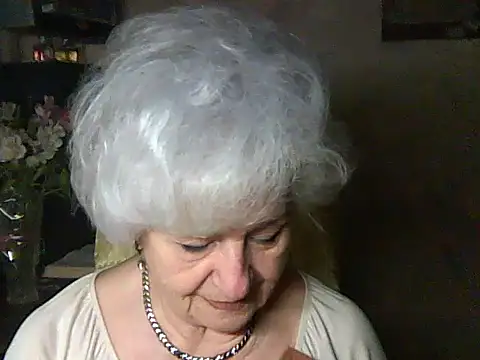 Snapshot of ValeriaKroww chatting on May 16, 4:39 pm ValeriaKroww online show from May 16, 4:39 pm