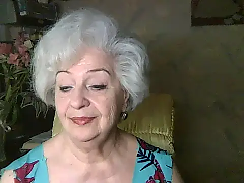 Snapshot of ValeriaKroww chatting on June 3, 5:54 am ValeriaKroww online show from June 3, 5:54 am