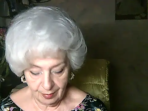 Snapshot of ValeriaKroww chatting on June 4, 5:19 pm ValeriaKroww online show from June 4, 5:19 pm