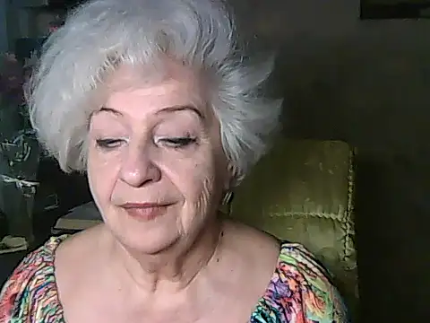 Snapshot of ValeriaKroww chatting on June 6, 7:24 am ValeriaKroww online show from June 6, 7:24 am