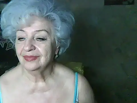 Snapshot of ValeriaKroww chatting on July 18, 5:44 am ValeriaKroww online show from July 18, 5:44 am