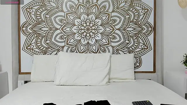 Lilith Aliany  online show from November 25, 12:38 pm