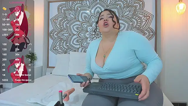 Lilith Aliany  online show from December 18, 1:17 pm