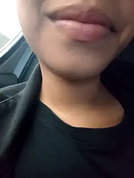 Snapshot of Morenaizzy chatting on November 6, 2:40 pm Morenaizzy online show from November 6, 2:40 pm