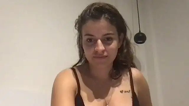 Snapshot of pia_couple chatting on November 5, 8:31 pm pia couple online show from November 5, 8:31 pm