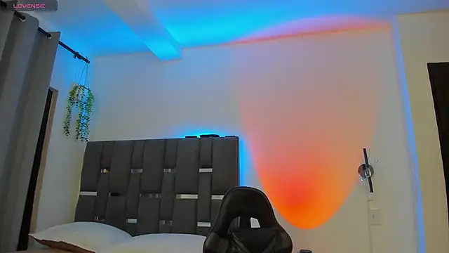 noah corvelle online show from February 8, 4:16 am