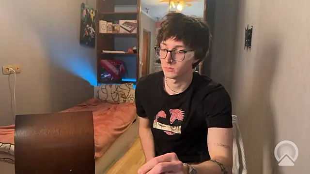 Snapshot of t_files_x chatting on January 18, 3:05 pm t files x online show from January 18, 3:05 pm