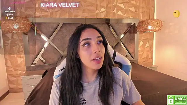 Kiara velvet   online show from April 28, 5:23 am