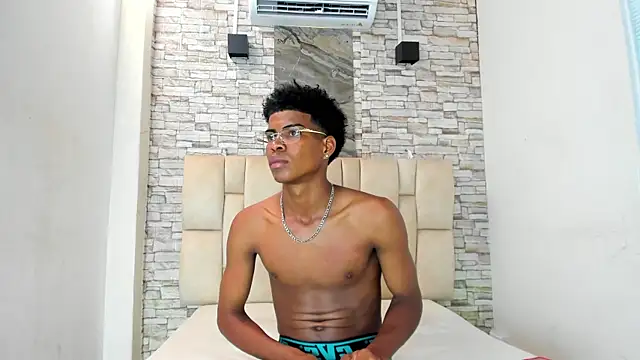 XAVI LEE online show from November 26, 7:48 pm