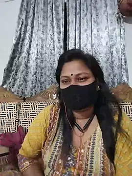Snapshot of munni-506 chatting on June 8, 8:20 pm munni-506 online show from June 8, 8:20 pm