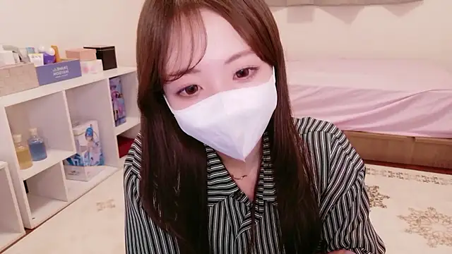 Snapshot of -aotan- chatting on May 18, 1:06 pm -aotan- online show from May 18, 1:06 pm