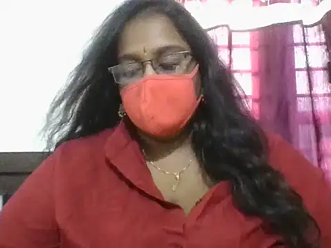 Snapshot of hootypriya chatting on March 30, 10:49 am hootypriya online show from March 30, 10:49 am