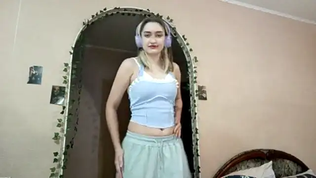 Snapshot of Anabree chatting on November 8, 12:44 am Anabree online show from November 8, 12:44 am