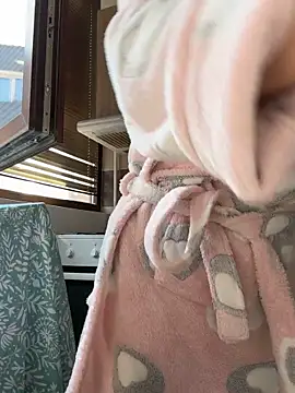 EdaQueen online show from March 6, 8:55 am