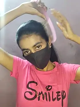 Snapshot of Thaper_Meera2 chatting on May 22, 8:21 am Thaper Meera2 online show from May 22, 8:21 am