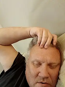 Jbirdb800 online show from November 24, 6:29 pm