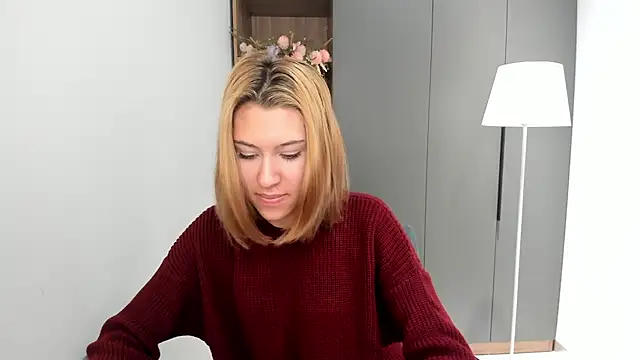 Snapshot of MariePelyo chatting on November 5, 5:51 am MariePelyo online show from November 5, 5:51 am