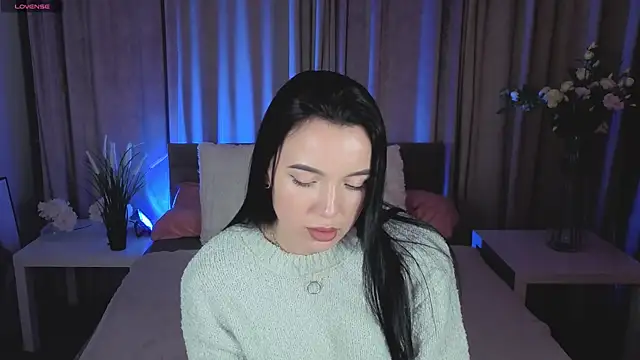 HeyNiki online show from December 19, 4:47 pm