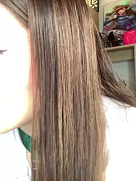 Snapshot of violettabond chatting on June 30, 1:01 pm violettabond online show from June 30, 1:01 pm