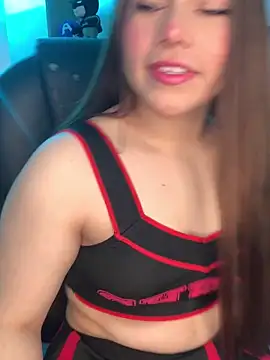 Snapshot of violettabond chatting on July 1, 1:02 pm violettabond online show from July 1, 1:02 pm