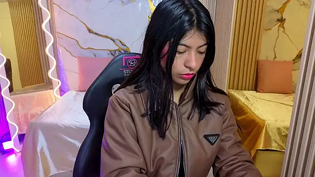 Sandyy tay online show from July 5, 2:51 am