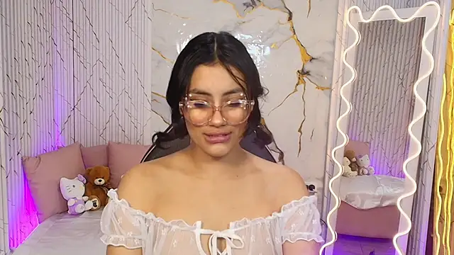 PEACHY TAY online show from February 20, 12:05 pm