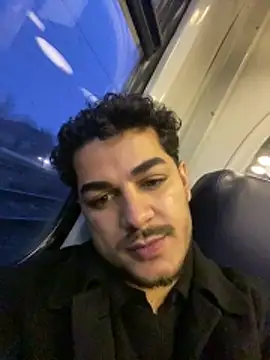 Snapshot of MorenoVelvet chatting on December 20, 2:57 pm MorenoVelvet online show from December 20, 2:57 pm