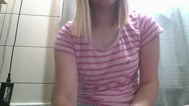 Snapshot of dirty_sasha00 chatting on June 26, 2:49 am dirty sasha00 online show from June 26, 2:49 am