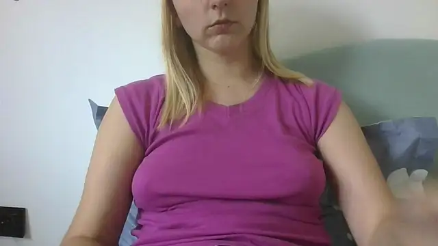 Snapshot of dirty_sasha00 chatting on August 2, 9:30 am dirty sasha00 online show from August 2, 9:30 am