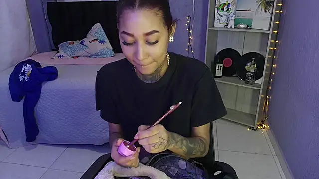 lyam ebony  online show from November 16, 7:52 pm