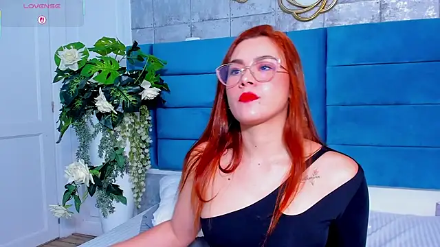Snapshot of SaraAlvarezx chatting on May 30, 3:25 am SaraAlvarezx online show from May 30, 3:25 am
