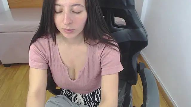 scarlett percy t online show from February 11, 7:30 pm