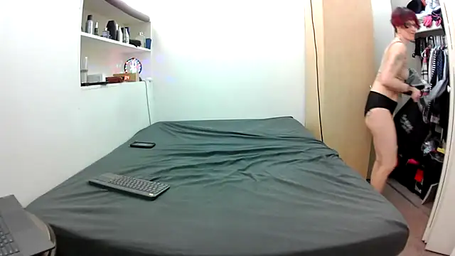 Empress Lilith online show from January 14, 6:35 pm