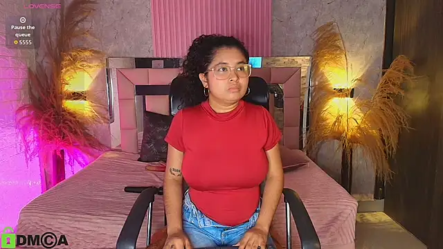 Snapshot of griselle_rousse chatting on June 4, 11:11 pm griselle rousse online show from June 4, 11:11 pm